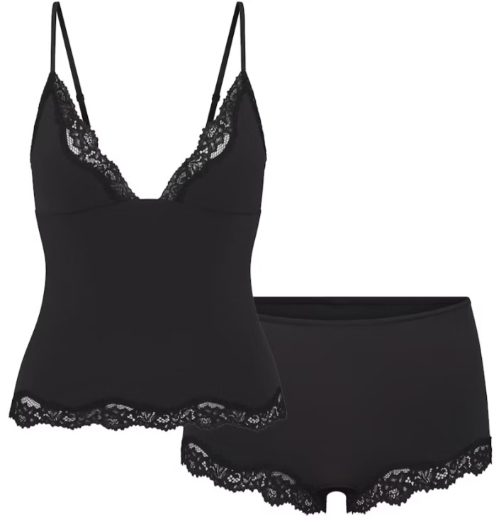 Fits Everybody Lace Triangle Cami and Boy Short Set – Onyx