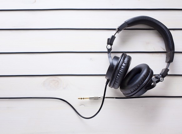 Hushed Heaven: The Most Popular Noise-Cancelling Headphones Right Now