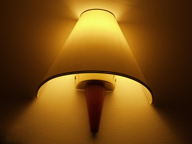 Editor’s Picks: Stylish Wall Lights for Modern Interiors